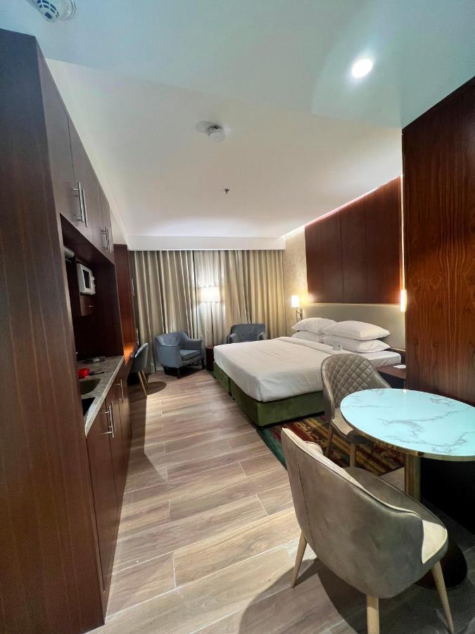City Seasons Suites Ντουμπάι Εξωτερικό φωτογραφία