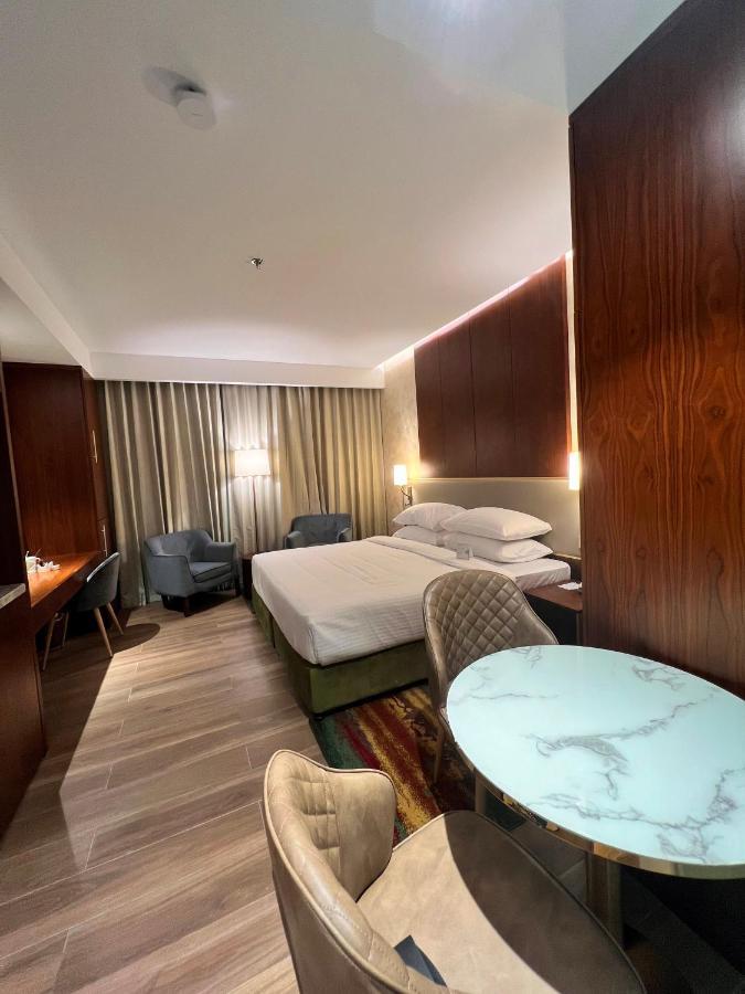City Seasons Suites Ντουμπάι Εξωτερικό φωτογραφία
