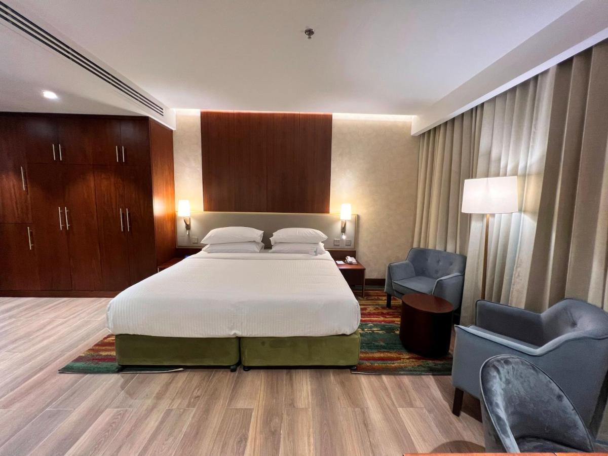 City Seasons Suites Ντουμπάι Εξωτερικό φωτογραφία