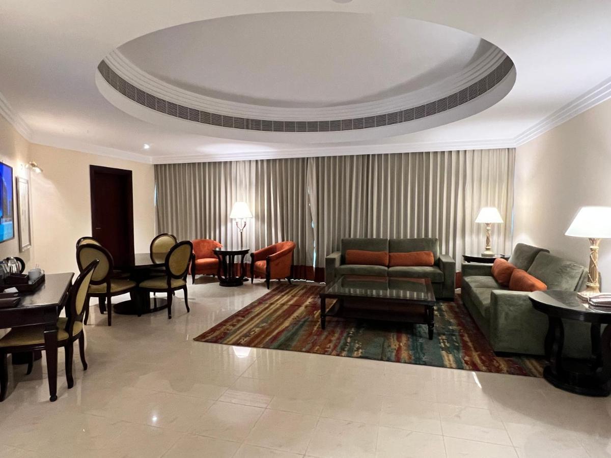 City Seasons Suites Ντουμπάι Εξωτερικό φωτογραφία
