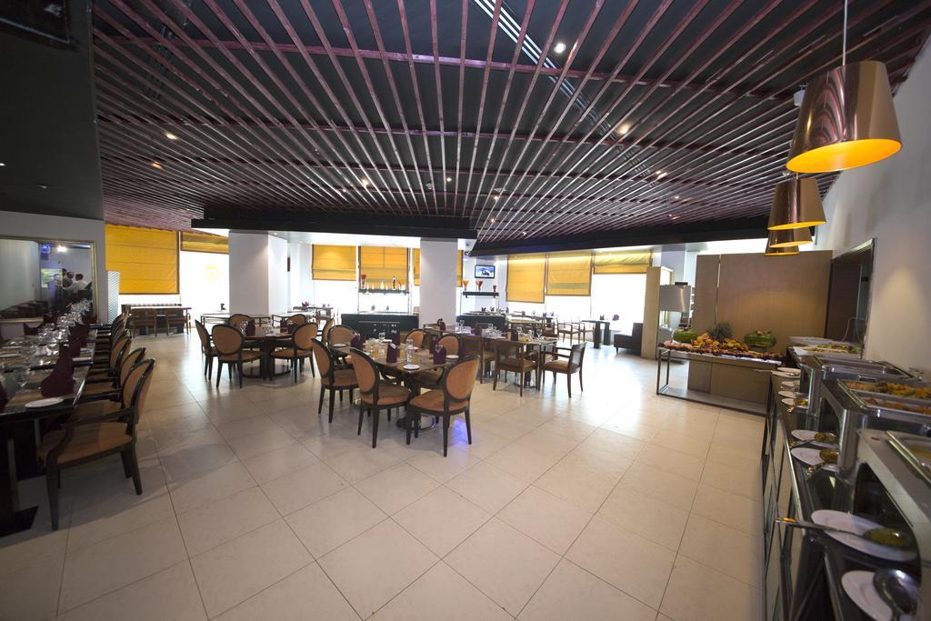 City Seasons Suites Ντουμπάι Εξωτερικό φωτογραφία